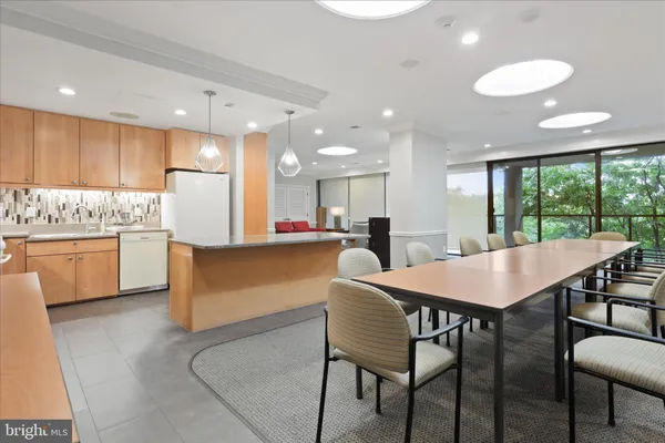 $489,900 | 1101 South Arlington Ridge Road, Unit 201, Arlington, VA 22202