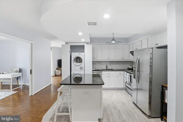 $489,900 | 1101 South Arlington Ridge Road, Unit 201, Arlington, VA 22202