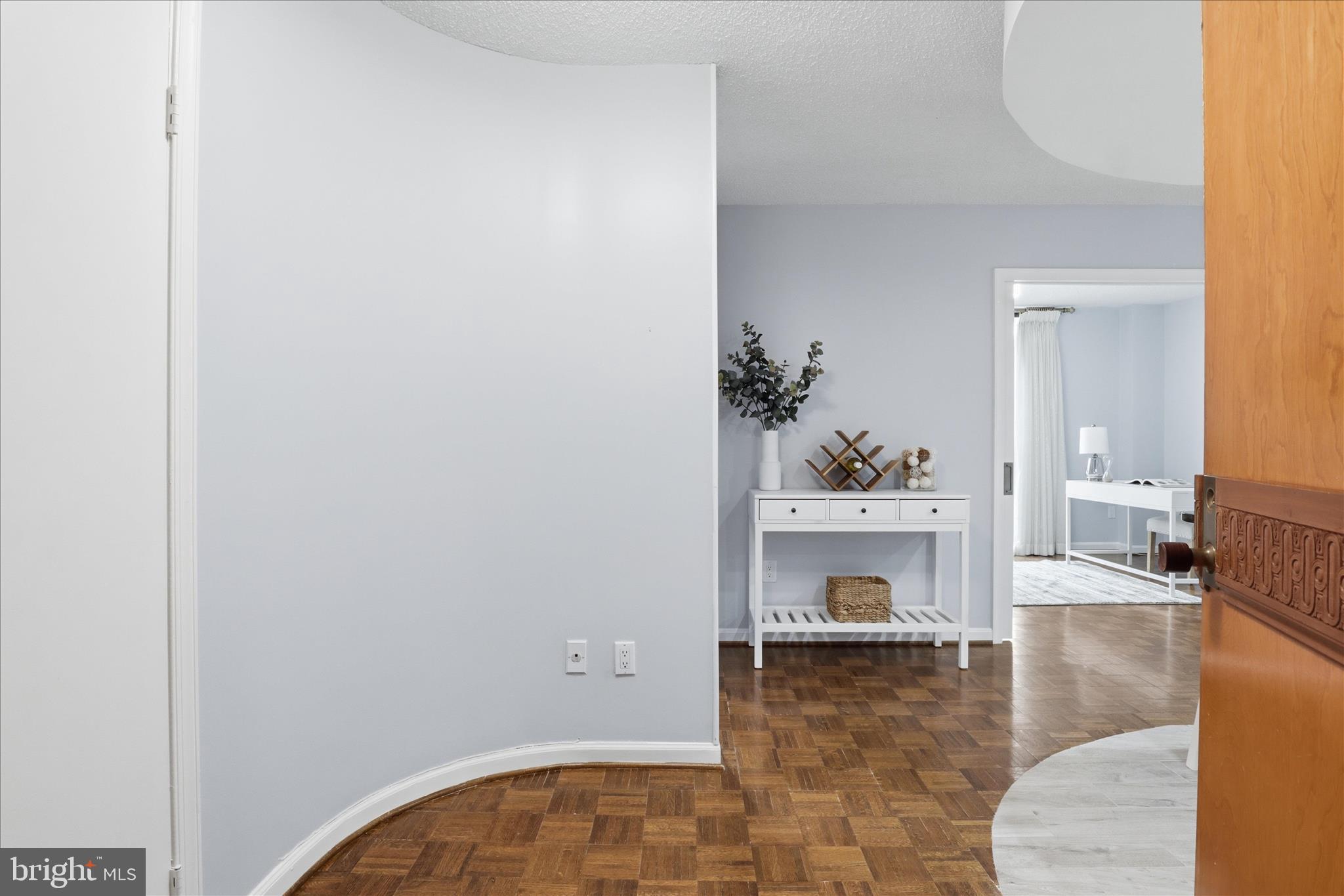 1101 South Arlington Ridge Road, Unit 201 Arlington, VA 22202 - Photo 9 of 44