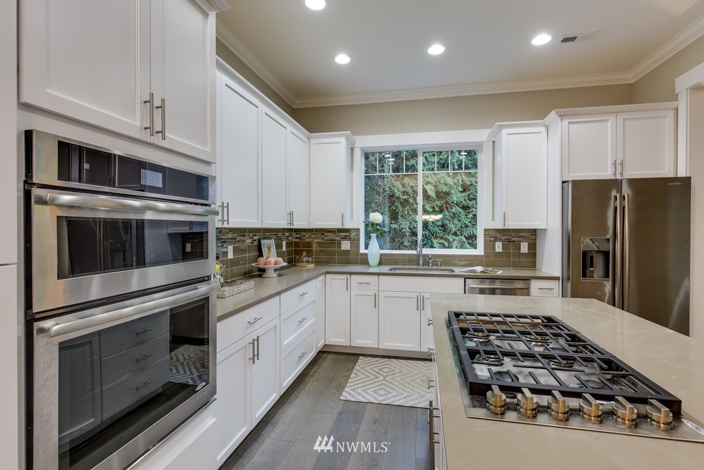 9957 Northeast Lofgren Road Bainbridge Island, WA 98110 - Photo 15 of 25 Gallery Image 15