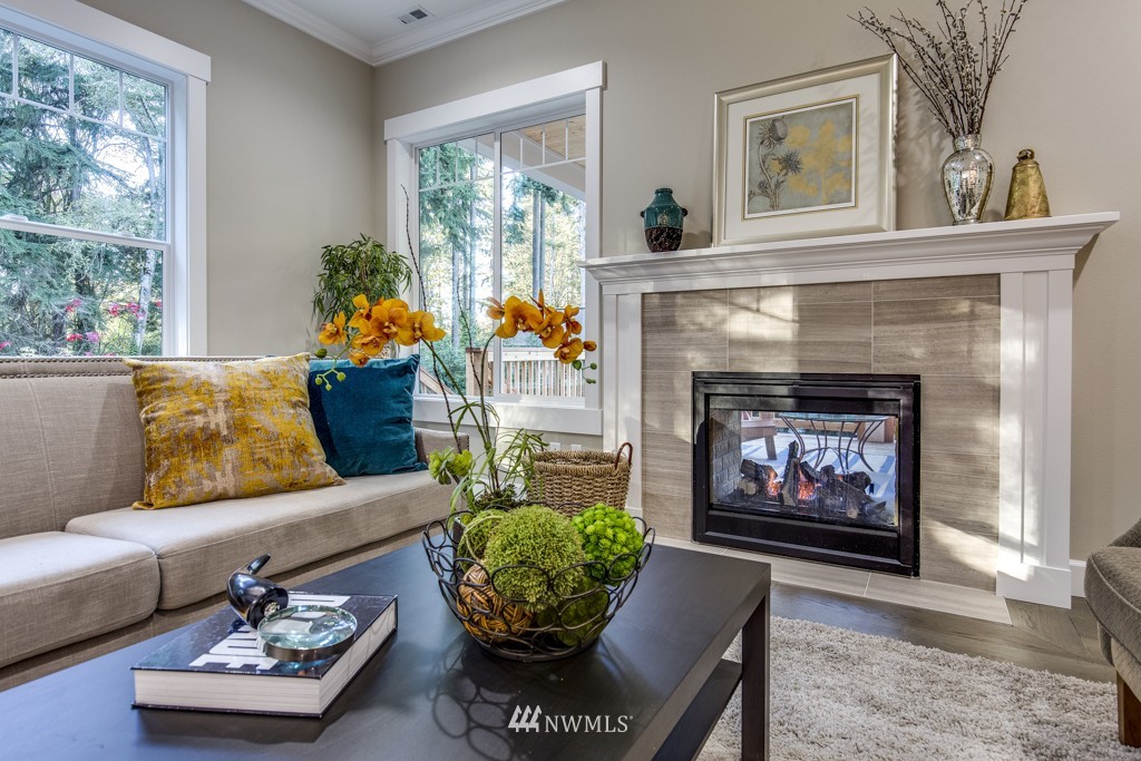 9957 Northeast Lofgren Road Bainbridge Island, WA 98110 - Photo 5 of 25 Gallery Image 5