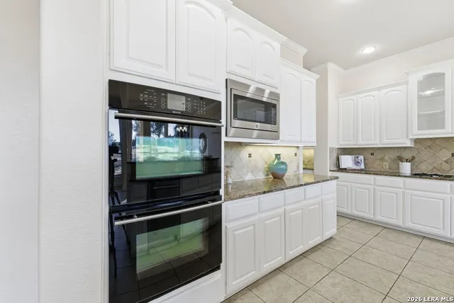 $859,444 | 411 Pueblo Pintado, Helotes, TX 78023