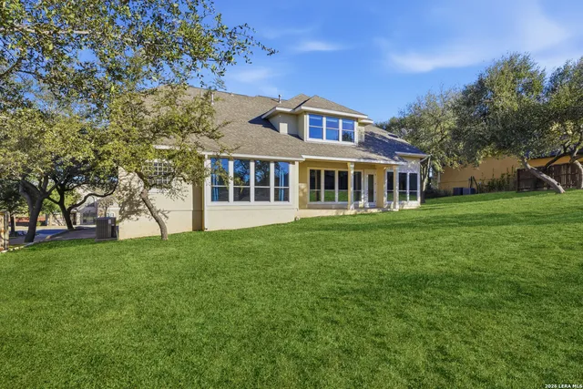 $859,444 | 411 Pueblo Pintado, Helotes, TX 78023