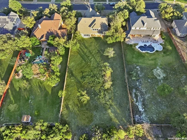 $859,444 | 411 Pueblo Pintado, Helotes, TX 78023