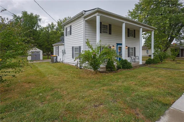 $265,000 | 205 East Washington Street, Kearney, MO 64060