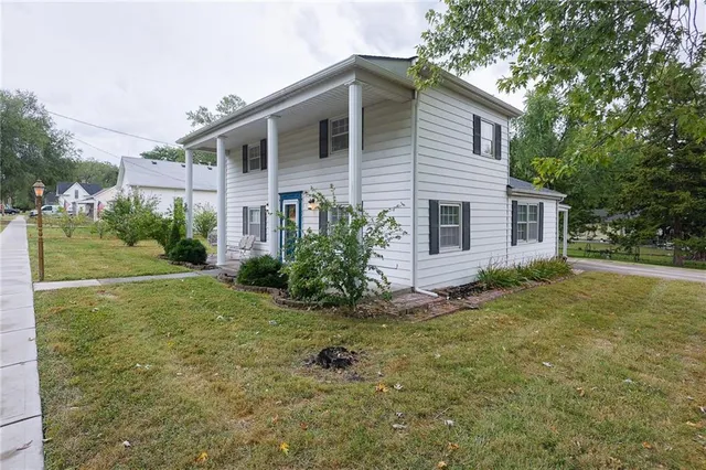 $265,000 | 205 East Washington Street, Kearney, MO 64060