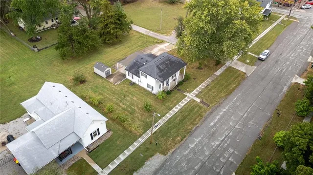 $265,000 | 205 East Washington Street, Kearney, MO 64060