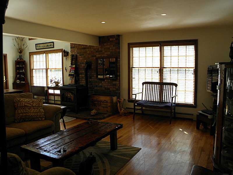 243 Old Coach Road Charlestown, RI 02813 - Photo 12 of 25 Living Room.