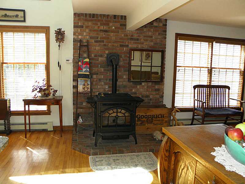 243 Old Coach Road Charlestown, RI 02813 - Photo 10 of 25 Living Room.