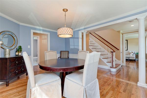 2 Windemere Road Wellesley, MA 02481 - Photo 4 of 19