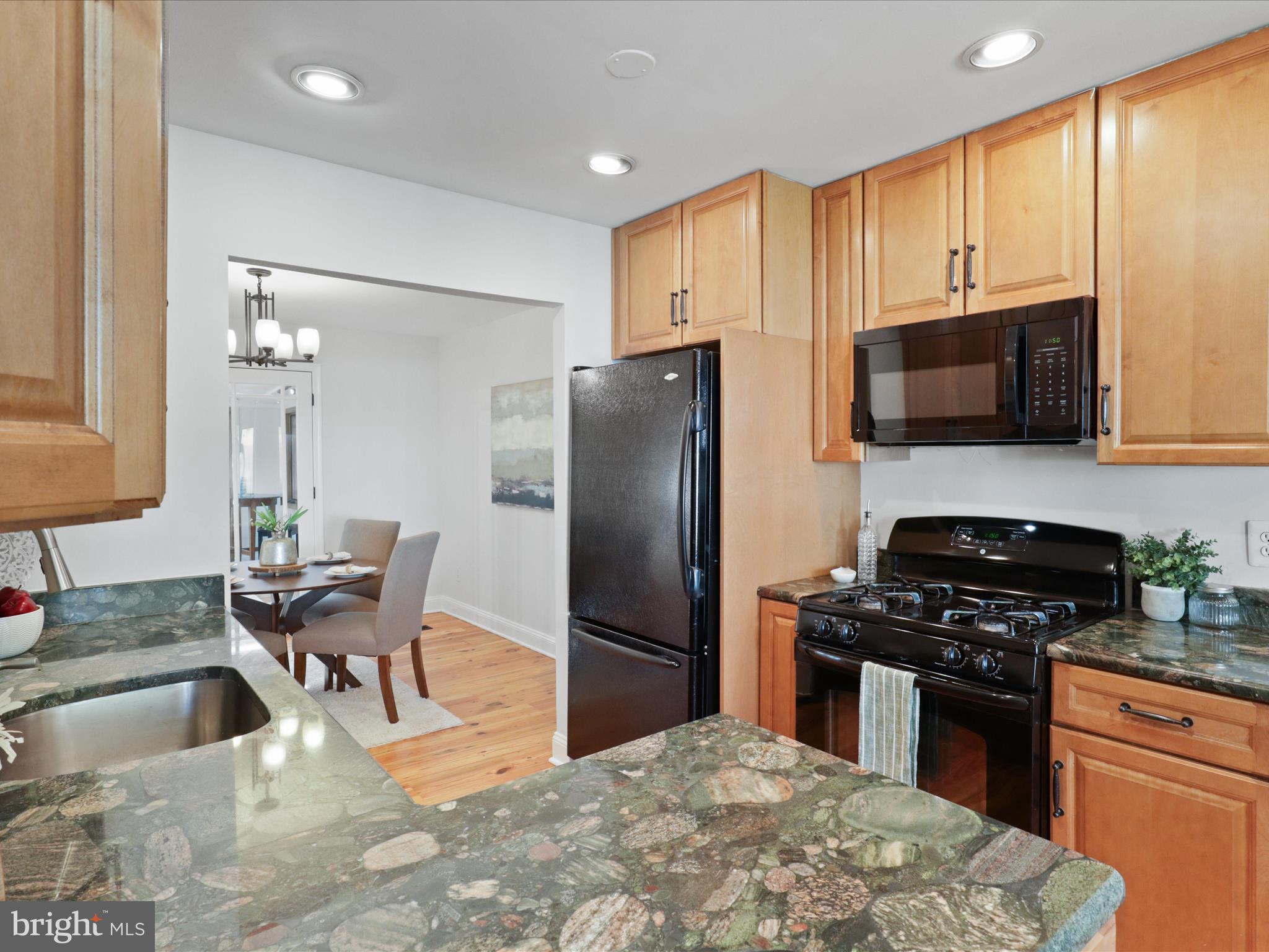 5407 Duxford Place Burke, VA 22015 - Photo 11 of 59