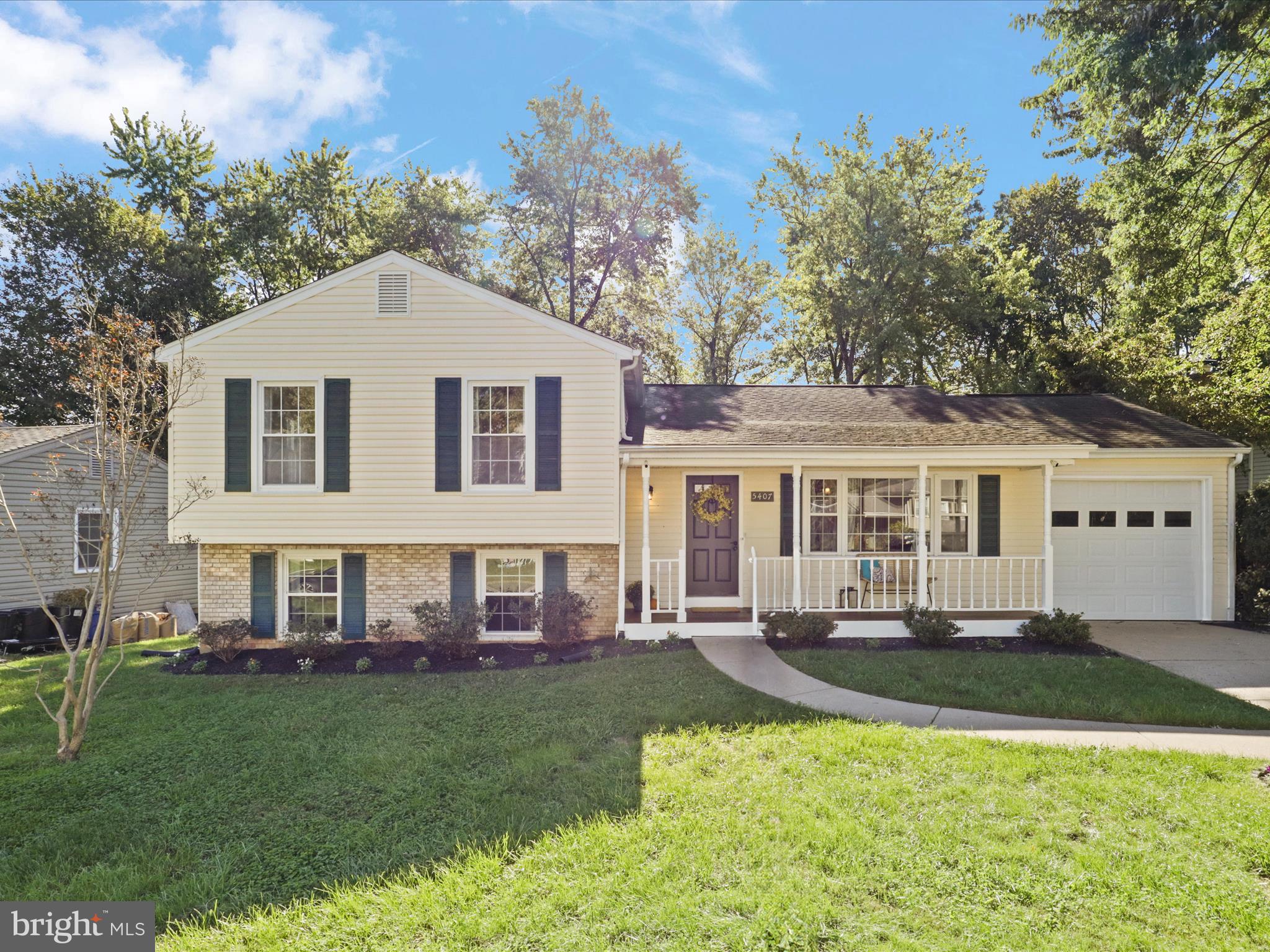 5407 Duxford Place Burke, VA 22015 - Photo 3 of 59 Lots of Updates - Inside & Out