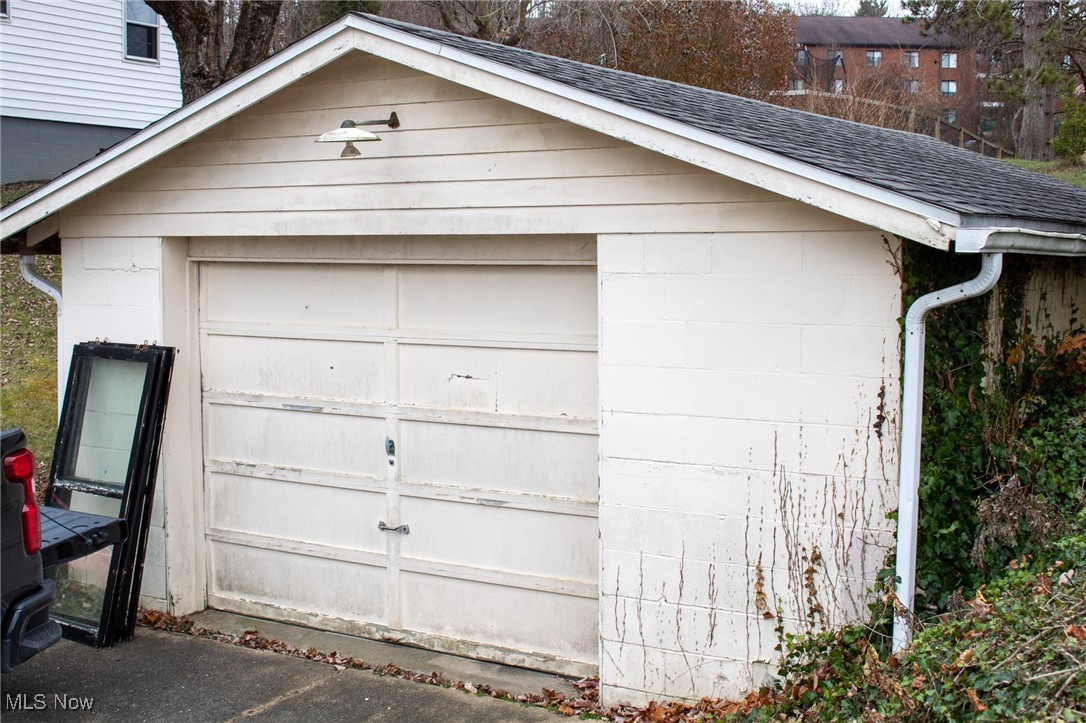 1900 Maple Road Cambridge, OH 43725 - Photo 6 of 45 View of garage