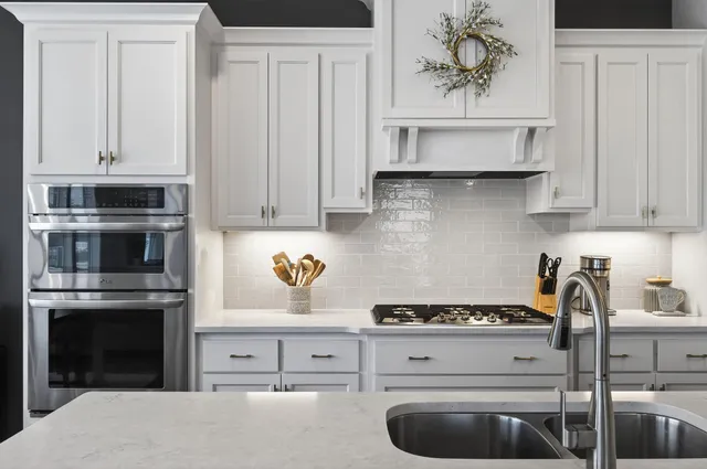 $575,000 | 2739 Kensington Avenue Northeast, St. Michael, MN 55376