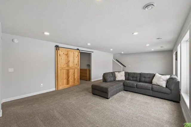 $575,000 | 2739 Kensington Avenue Northeast, St. Michael, MN 55376