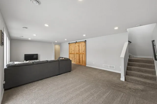 $575,000 | 2739 Kensington Avenue Northeast, St. Michael, MN 55376