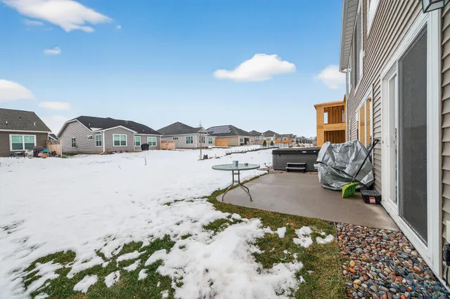 $575,000 | 2739 Kensington Avenue Northeast, St. Michael, MN 55376