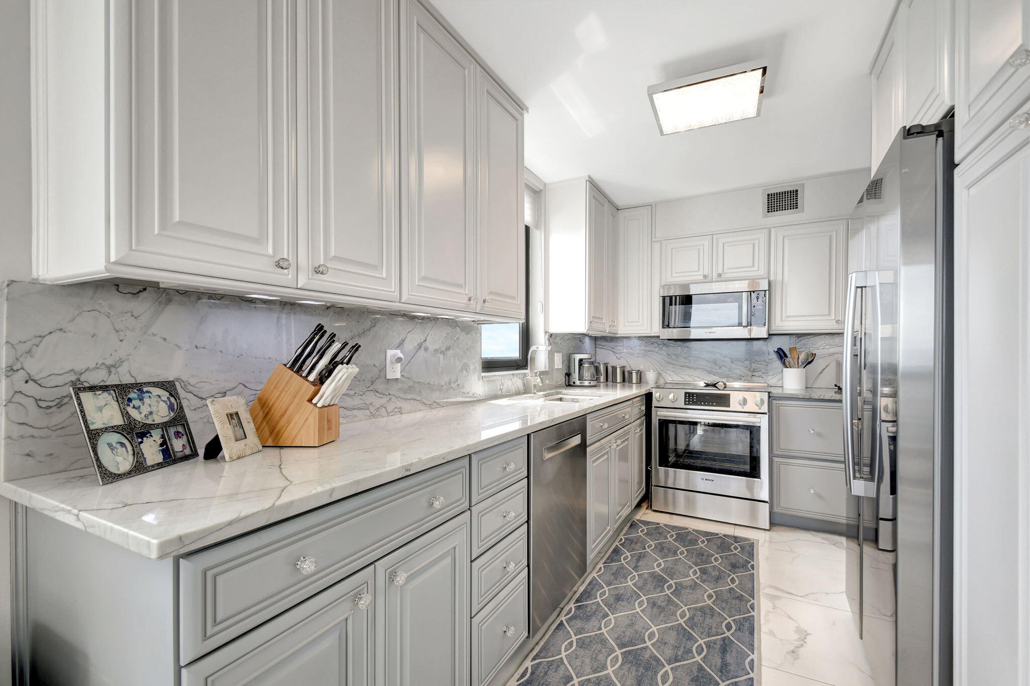 5380 North Ocean Drive, Unit 20C Singer Island, FL 33404 - Photo 12 of 91 11-web-or-mls-Apartment (10)