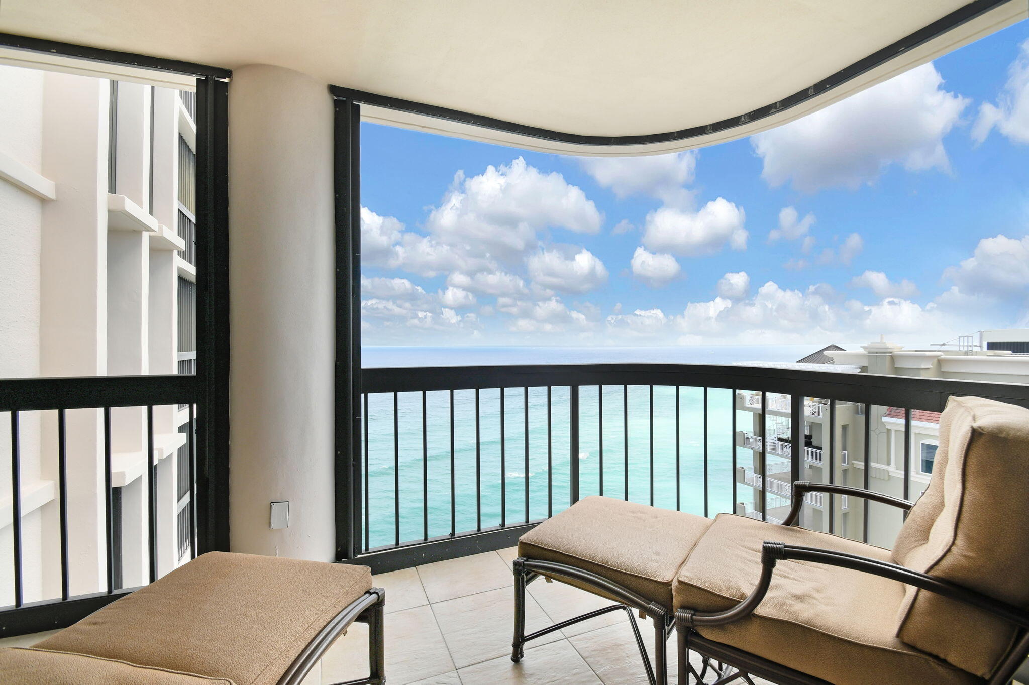 5380 North Ocean Drive, Unit 20C Singer Island, FL 33404 - Photo 18 of 91 17-web-or-mls-Apartment (16)