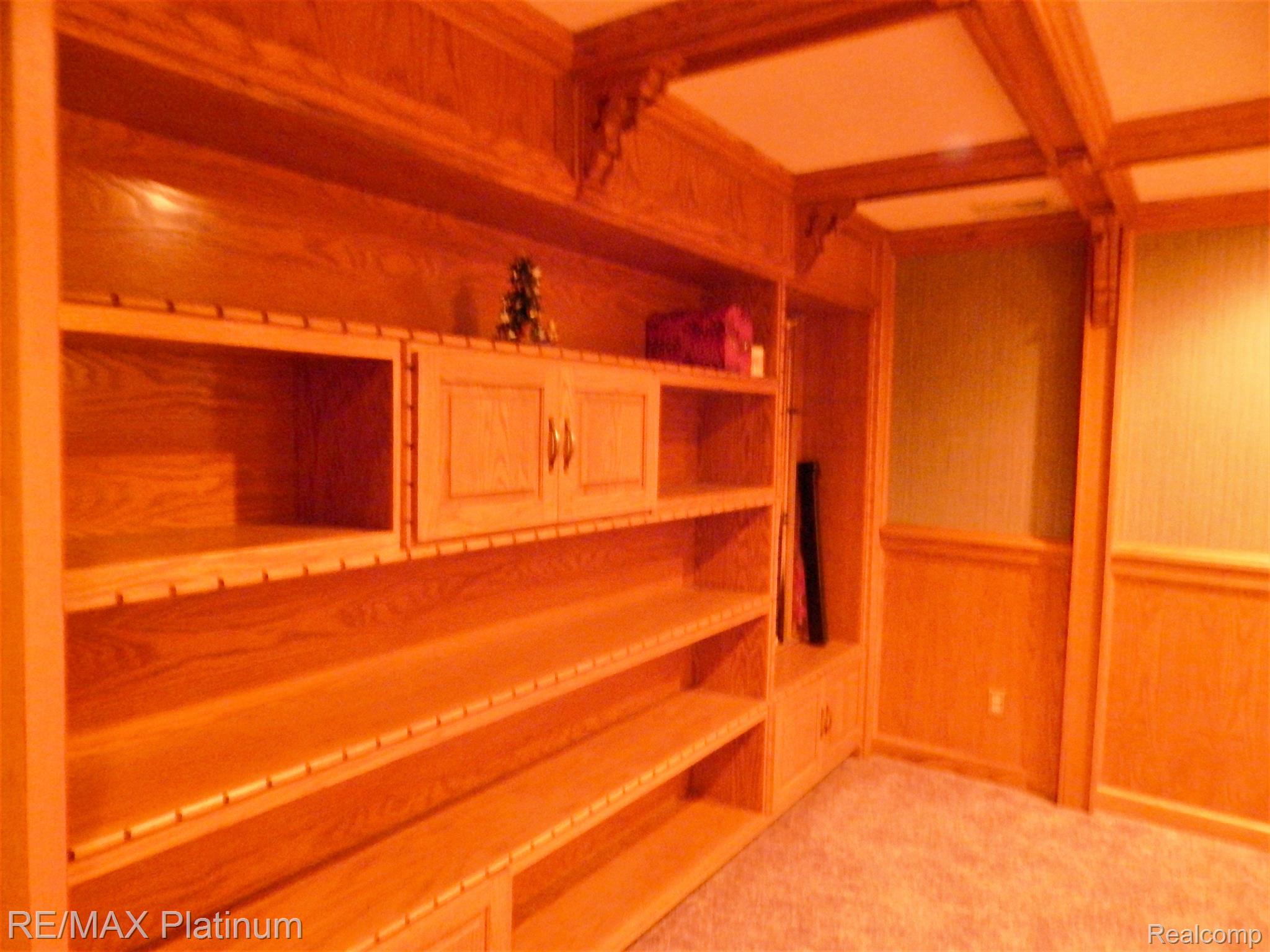 3825 North Hickory Ridge Road Highland, MI 48357 - Photo 47 of 80 Gallery Image 47