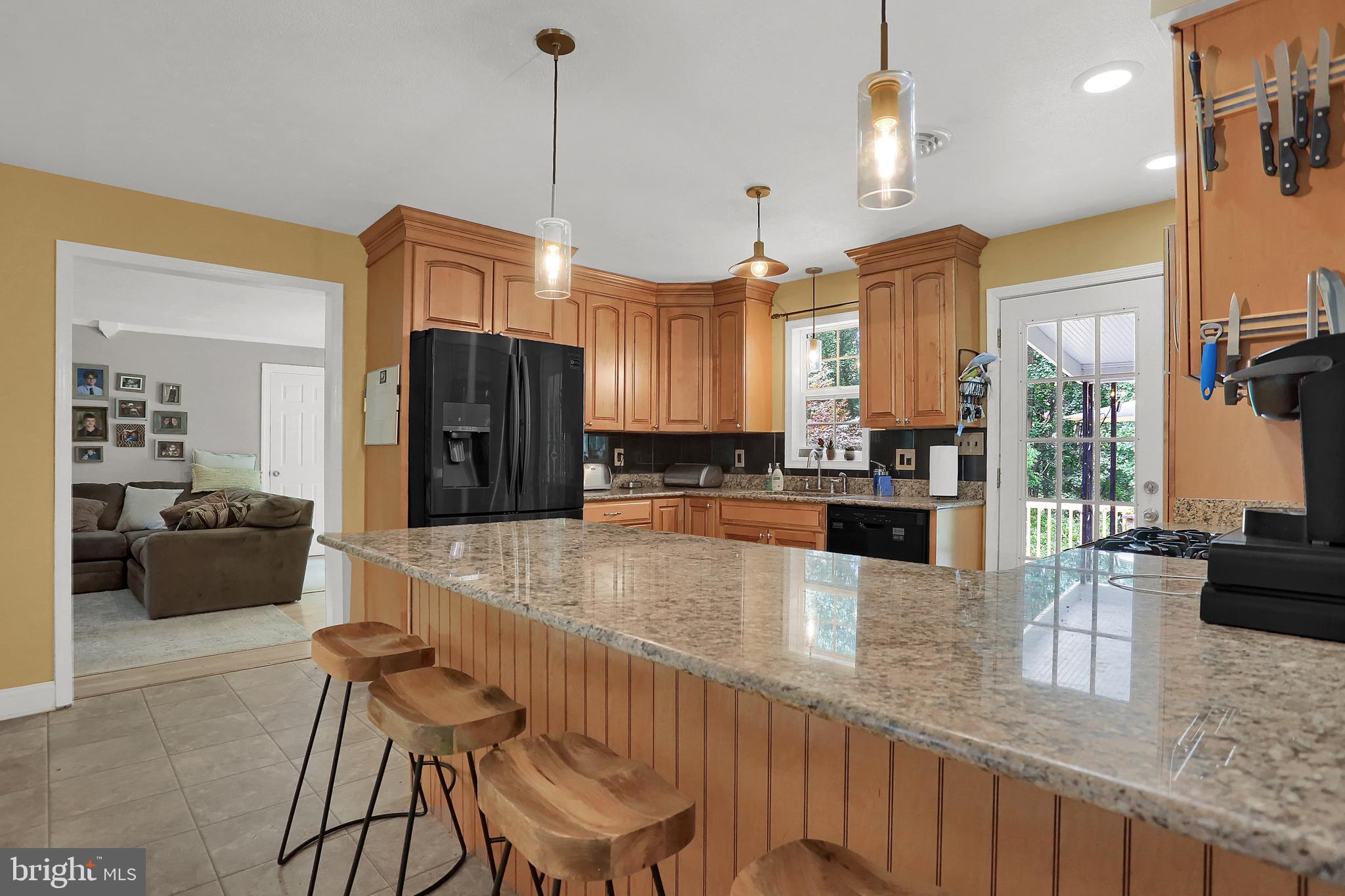 225 Reynolds Mill Road York, PA 17403 - Photo 38 of 73 KITCHEN WITH GRANITE COUNTERTOPS