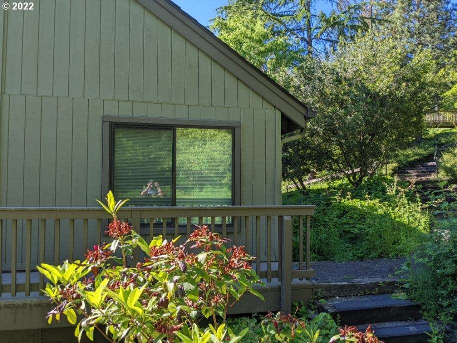 7602 Southwest Barnes Road, Unit D Portland, OR 97225 - Photo 1 of 14 Gallery Image 1