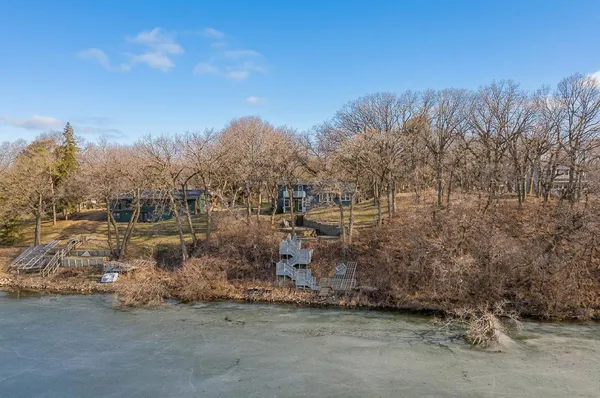 $600,000 | 6401 24th Street Northeast, Willmar, MN 56201