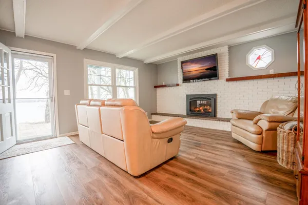 $600,000 | 6401 24th Street Northeast, Willmar, MN 56201