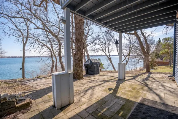 $600,000 | 6401 24th Street Northeast, Willmar, MN 56201