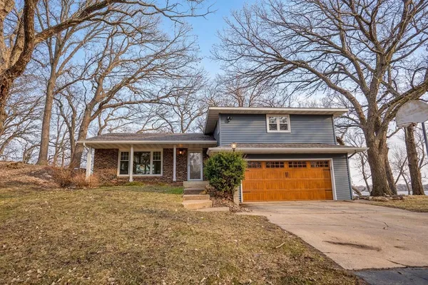 $600,000 | 6401 24th Street Northeast, Willmar, MN 56201