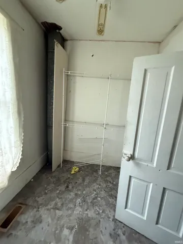 $70,000 | 204 South Graceland Avenue, Claypool, IN 46510