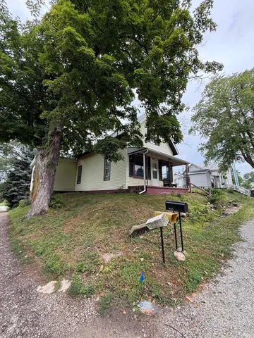 $70,000 | 204 South Graceland Avenue, Claypool, IN 46510