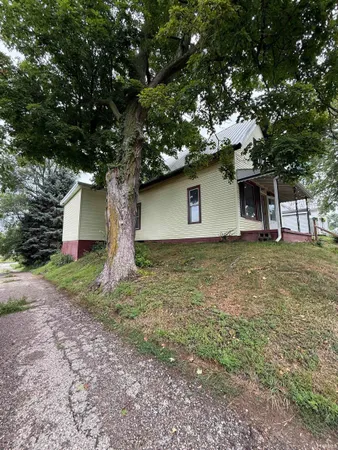 $53,500 | 204 South Graceland Avenue, Claypool, IN 46510