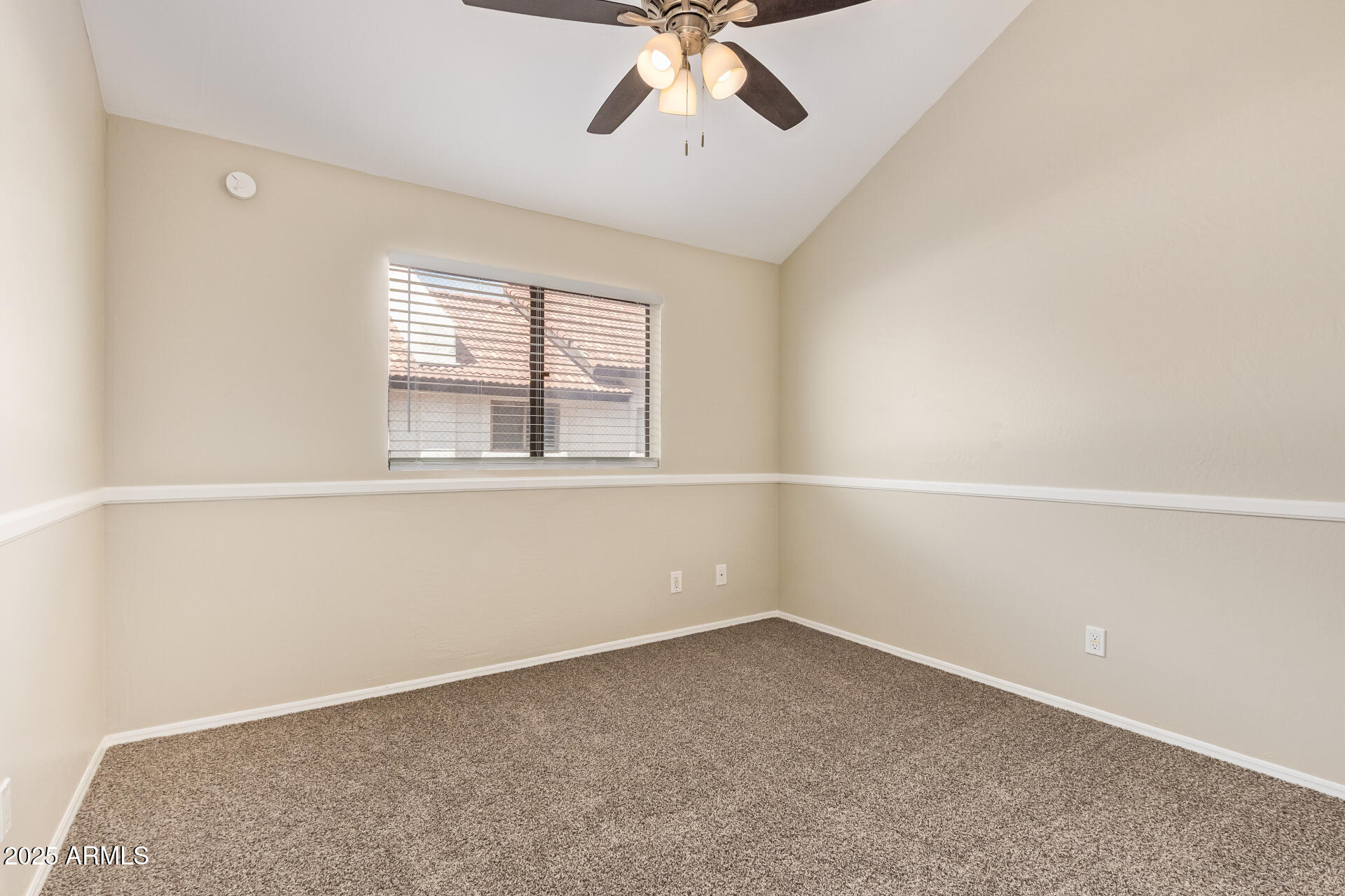 4328 North 36th Street, Unit 3 Phoenix, AZ 85018 - Photo 9 of 15 an empty room with a window