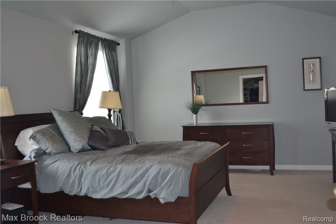 1284 Ruffner Avenue Birmingham, MI 48009 - Photo 13 of 21 Master bedroom with walk-in closet