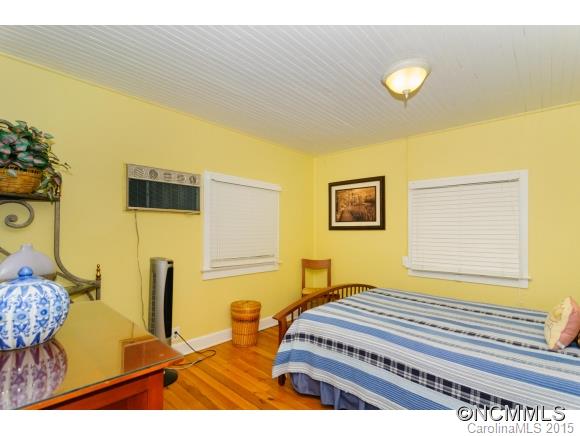 247 Picnic Point Road Lake Lure, NC 28746 - Photo 10 of 24 Gallery Image 10