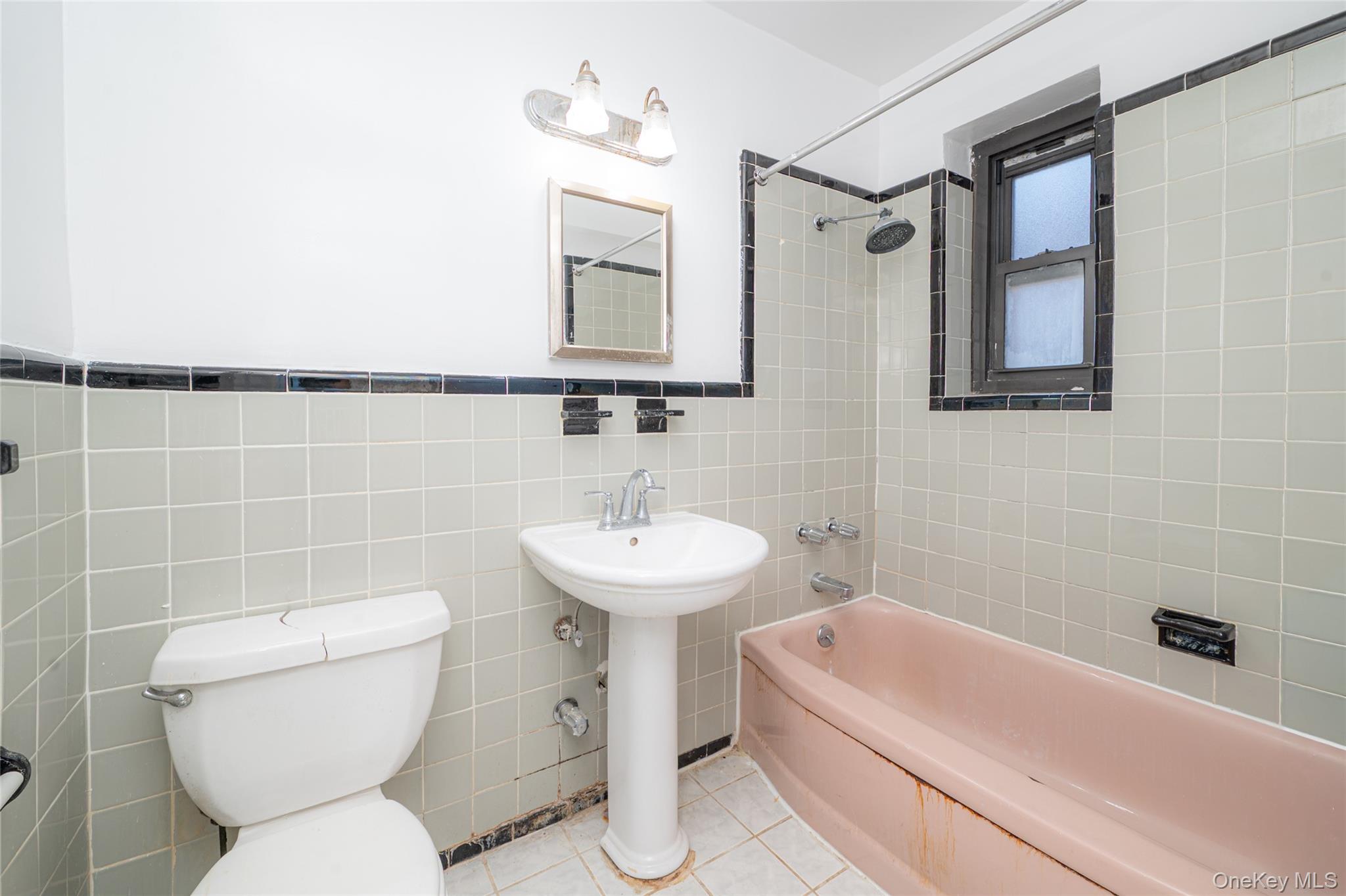 50 Brompton Road, Unit 3H Great Neck, NY 11021 - Photo 19 of 28