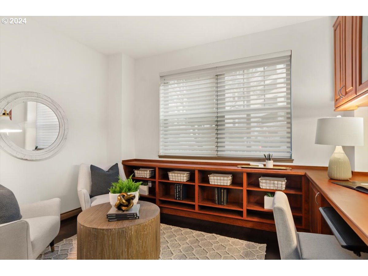 2442 Northwest Westover Road, Unit 3301 Portland, OR 97210 - Photo 23 of 31 Den/Office