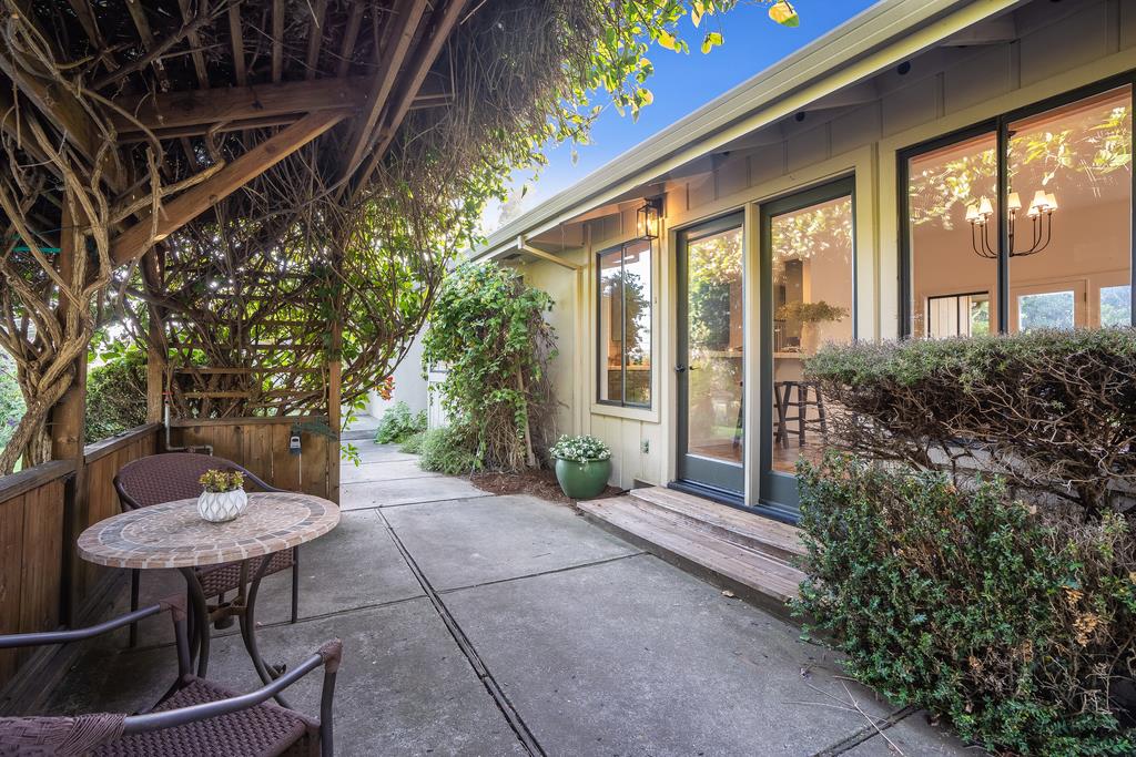 306 Wheelock Road Watsonville, CA 95076 - Photo 14 of 41