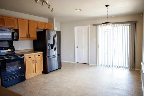 $1,750 | 135 Holmstrom Street, Hutto, TX 78634