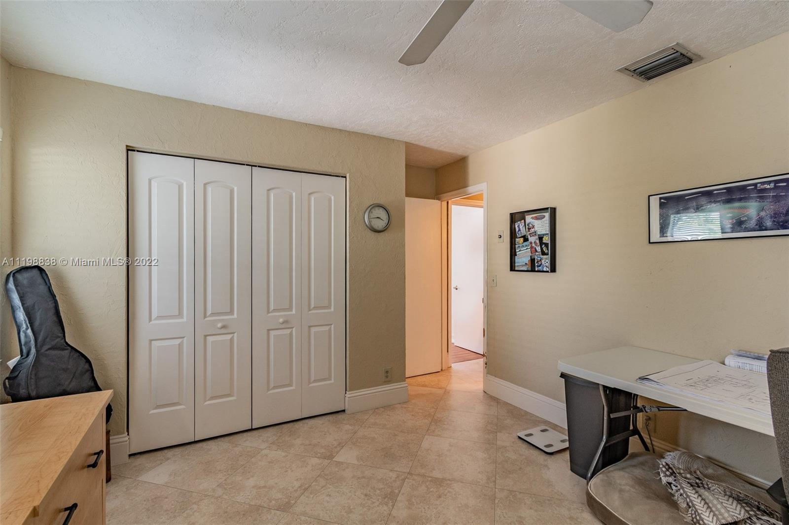 3015 Dunlin Road Delray Beach, FL 33444 - Photo 27 of 47 a view of an empty room