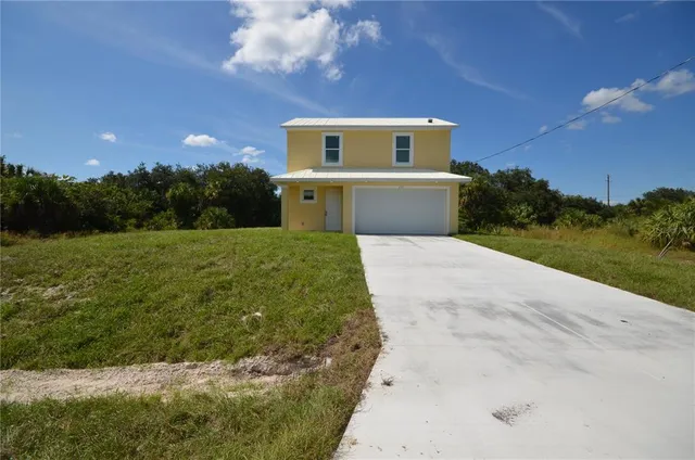 $2,400 | 272 Pelton Circle, Port Charlotte, FL 33954