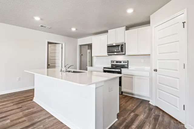 $274,900 | 555 Bridle Way, Pensacola, FL 32534