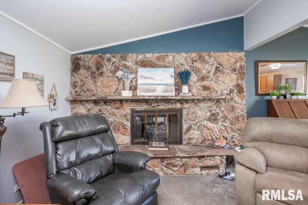 18519 Main Street Trivoli, IL 61569 - Photo 6 of 42