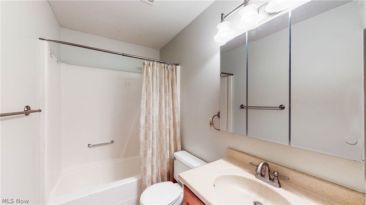 630 Lansing Road Akron, OH 44312 - Photo 24 of 35