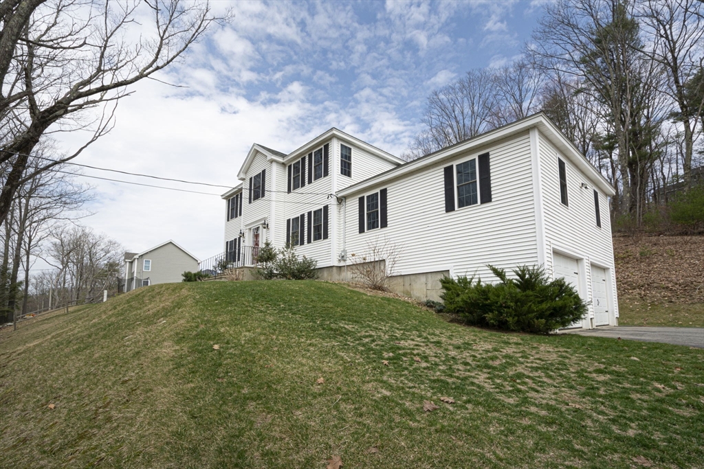 4 Brintnal Drive Rutland, MA 01543 - Photo 2 of 39