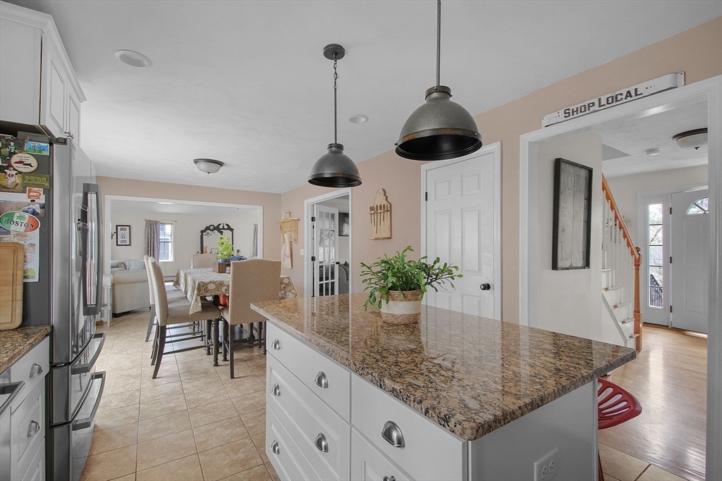 4 Brintnal Drive Rutland, MA 01543 - Photo 5 of 39