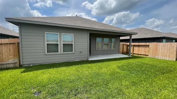 $2,700 | 12418 Pelican Bay Drive, Houston, TX 77038