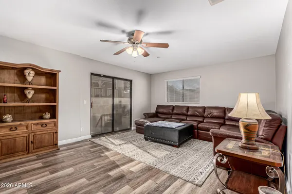 $565,000 | 567 West Spur Avenue, Gilbert, AZ 85233