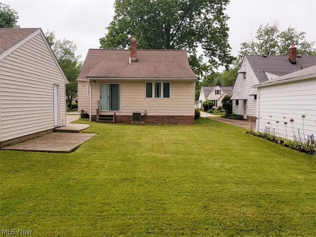1151 Irene Road Cleveland, OH 44124 - Photo 24 of 26